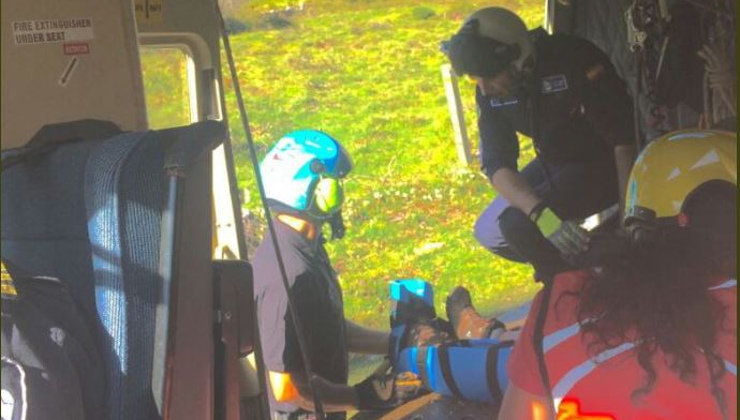 El helicóptero del Gobierno ha rescatado a un senderista en Los Collados del Asón