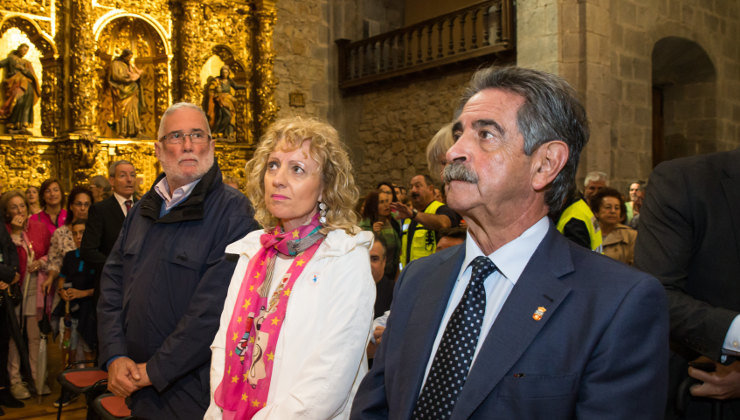 Ramón Ruiz, Eva Díaz Tezanos y Miguel Ángel Revilla durante la celebración de la Bien Aparecida
