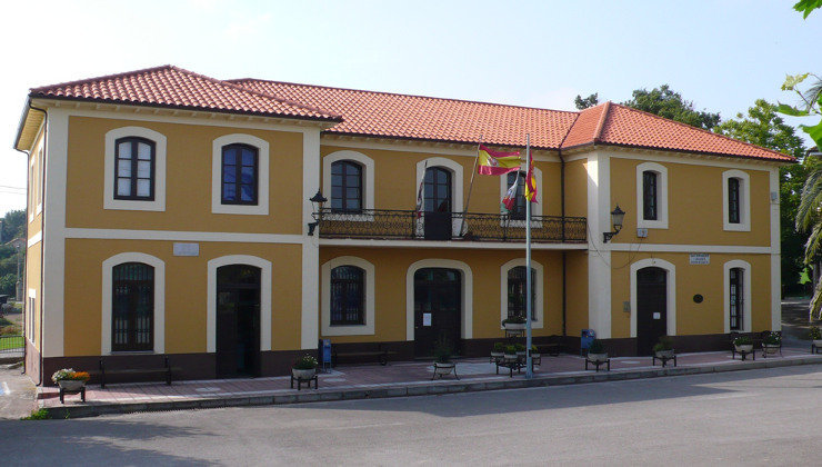 Ayuntamiento de Marina de Cudeyo | Foto: Wikipedia