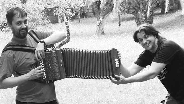El dúo musical Los Cámbaros