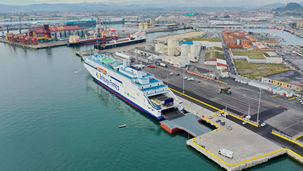 Nueva terminal de ferries del Puerto de Santander
