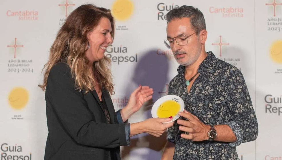 'Kuman' fue uno de los Soletes que recibió su galardón físico en la última presentación, en Santander | Foto: Sofía Moro / Guía Repsol