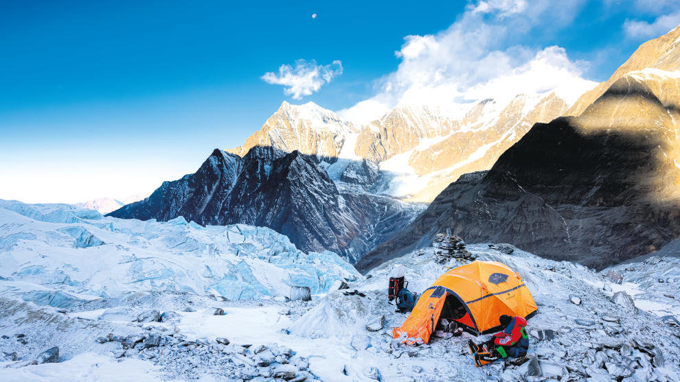 Campamento de la expedición en la que Andrés Navamuel ha sido uno de los integrantes de la primera ascensión al Annapurna en invierno