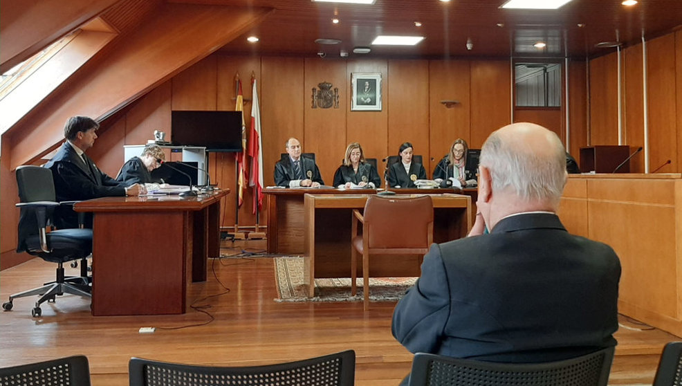  Acusado de estafar casi 70.000 euros al SCS con la venta de material ortoprotésico, en el juicio contra él en la Audiencia Provincial de Cantabria 