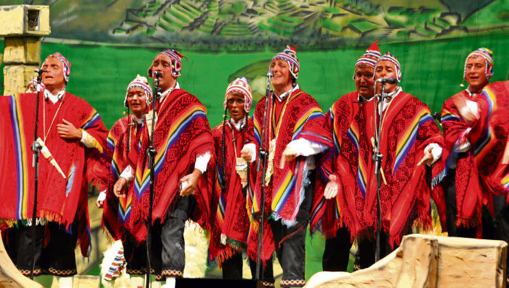 Las murgas vuelven a ser protagonistas en el Carnaval de Santoña | Foto de archivo