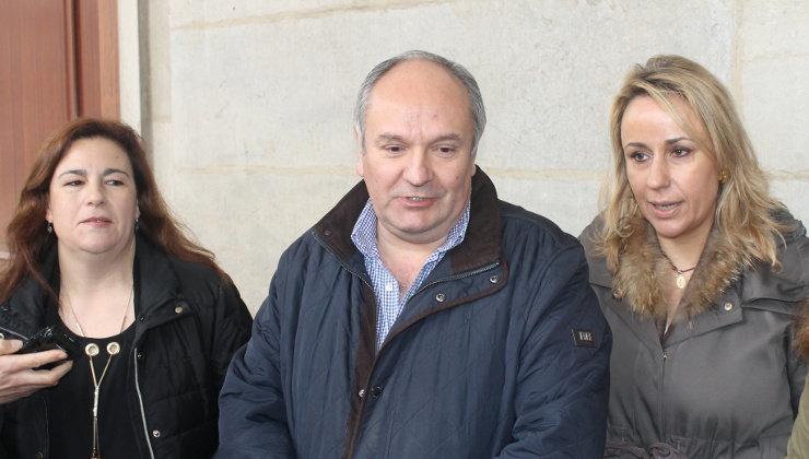 Los senadores cántabros del PP, Esther Merino, Javier Fernández y Blanca Martínez