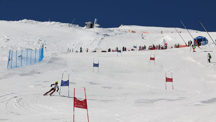 Esquiadores en Alto Campoo