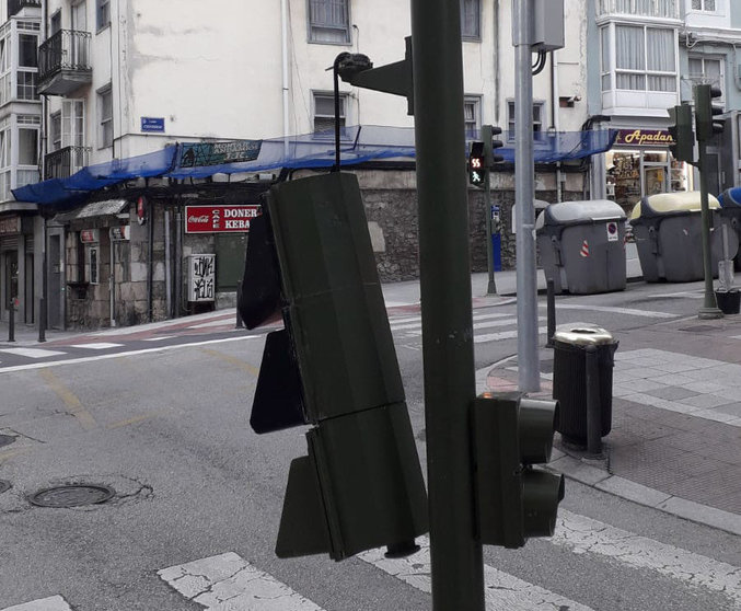 Estado del semáforo en una calle de Santander