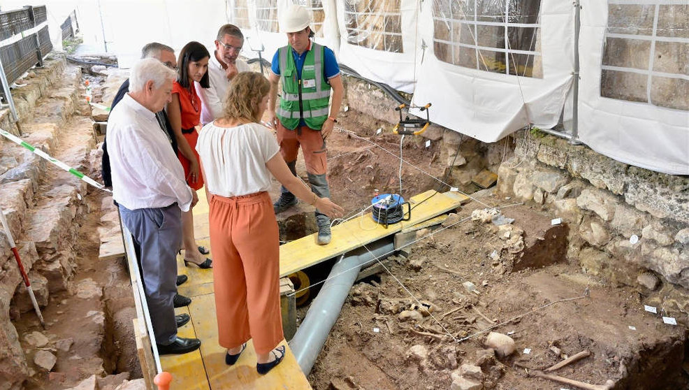 Trabajos arqueológicos en la calle Los Azogues