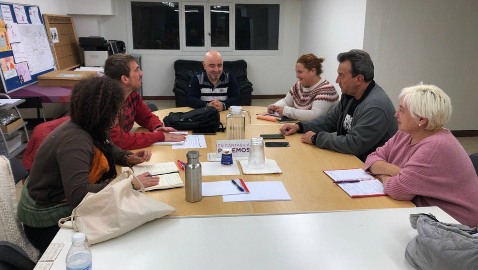 Reunión de Podemos con el Comité de empresa de Ferroatlántica