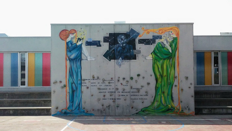 Mural de la artista Mar Pajarón en el colegio Pérez Galdós de Requejada