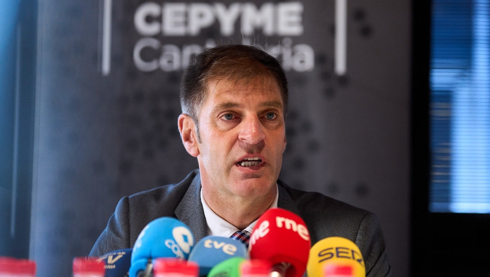 El presidente de CEOE-Cepyme Cantabria, Enrique Conde, hace balance de la legislatura y explica las peticiones de los empresarios a los partidos políticos