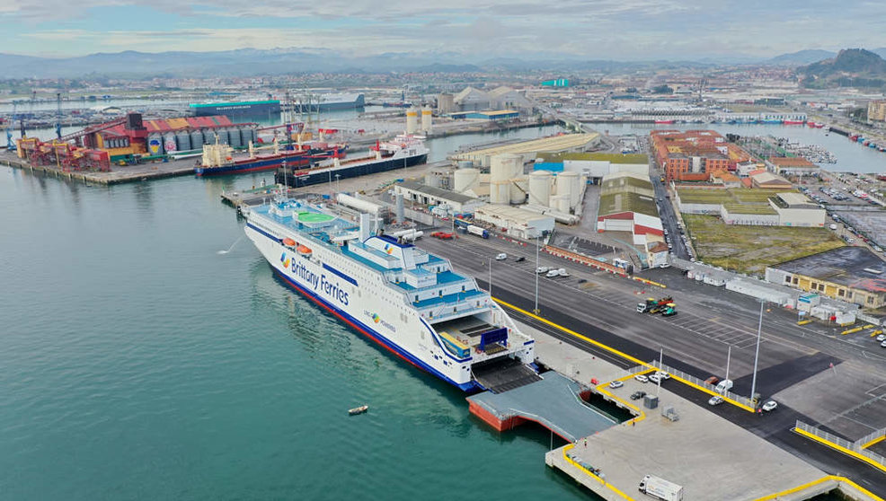 Nueva terminal de ferries del Puerto de Santander

APS

17/7/2023