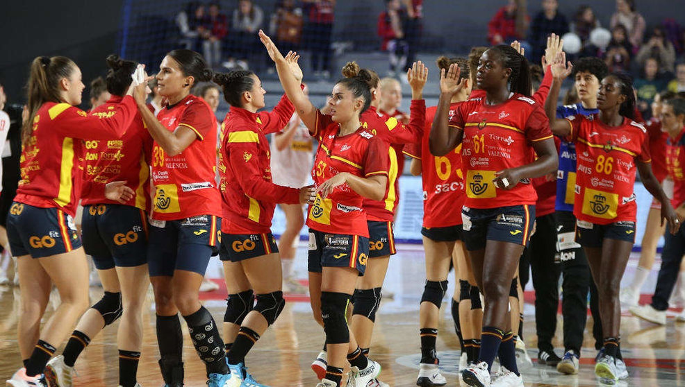 La selección española femenina de balonmano en el Trofeo Carpati