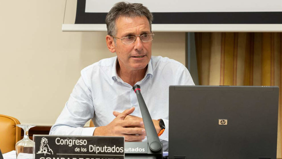 César Nates, presidente de la Federación de Cofradías de Pescadores de Cantabria en su comparecencia en el Congreso 