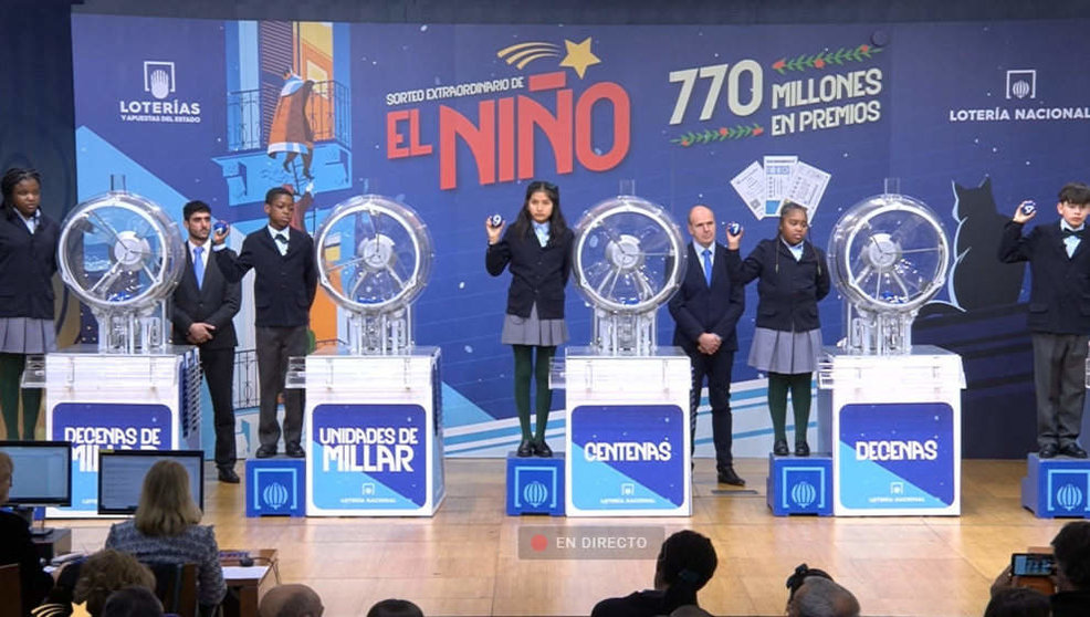 El número 94.974 ha sido agraciado con el 'Gordo' del Sorteo Extraordinario de 'El Niño' 2024. 