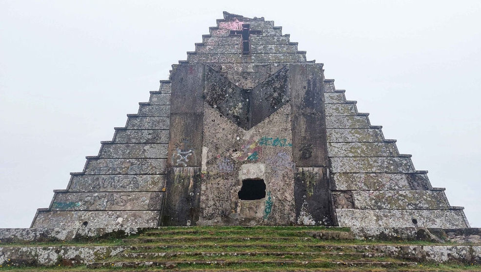 Pirámide de los italianos, en el Puerto del Escudo