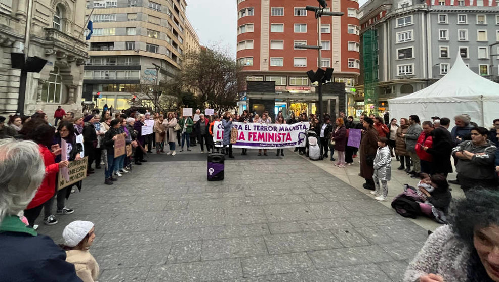 Concentración en Santander contra la violación grupal