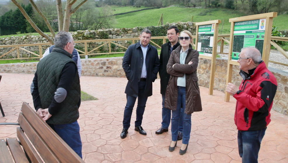 La consejera de Turismo, Eva Guillermina Fernández, inaugura la nueva área de recepción de visitantes del Parque Natural Saja Besaya